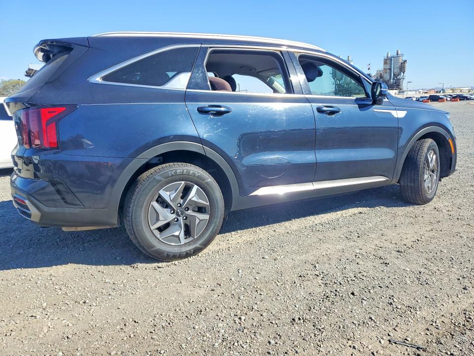 Снимка 3 от търг – 2022 KIA SORENTO с VIN KNDRG4LG8N5108895
