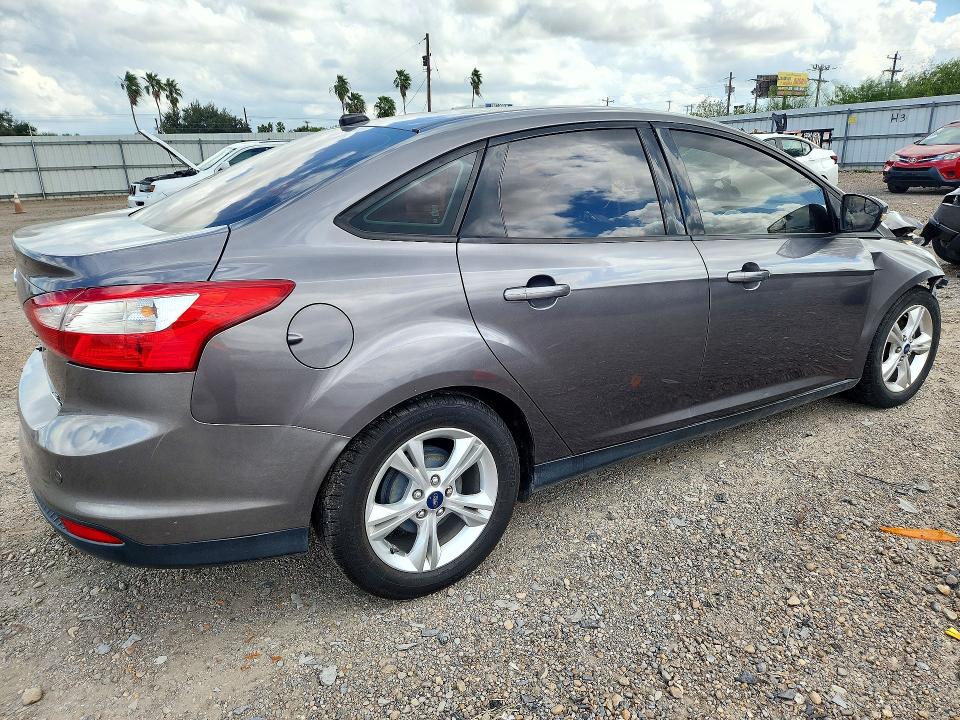 Снимка 3 от търг – 2014 FORD FOCUS с VIN 1FADP3F26EL123224