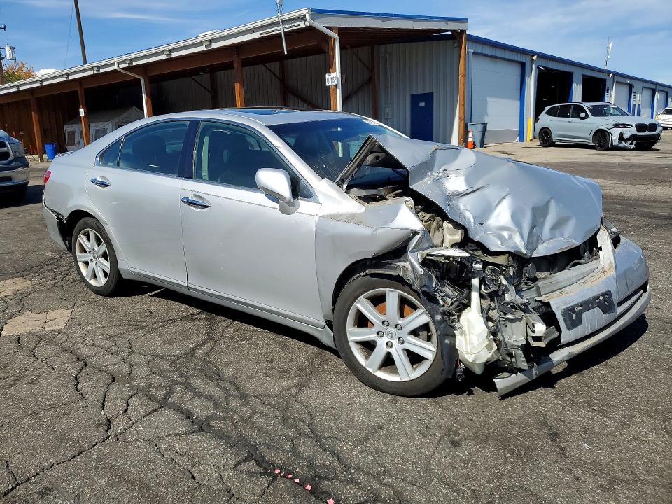 Zdjęcie 4 z aukcji – 2008 LEXUS ES z VIN JTHBJ46G182206203