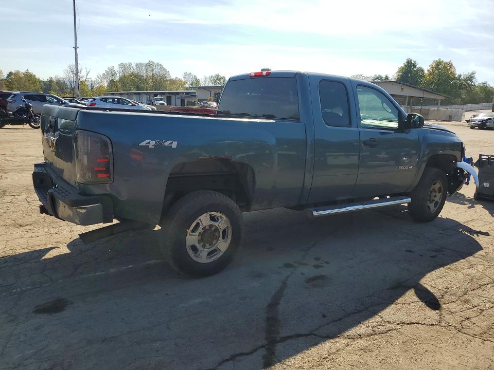 Снимка 3 от търг – 2011 CHEVROLET SILV1500 2WD с VIN 1GC2KXCG8BZ337549