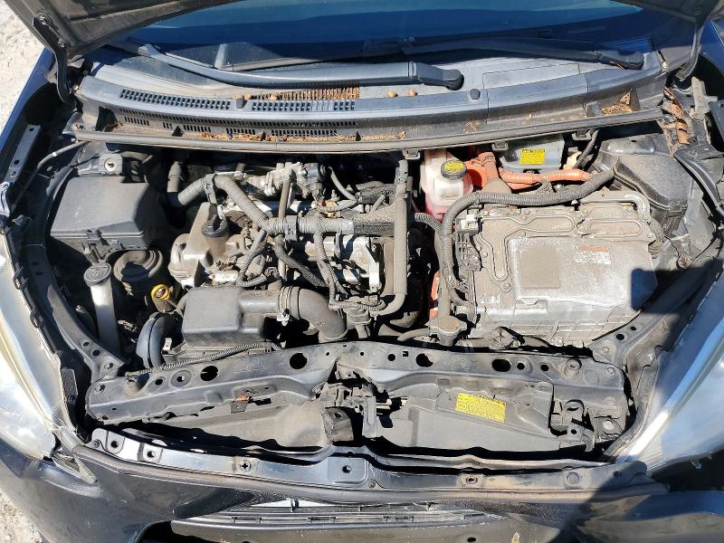 Photo 11 from auction – 2014 TOYOTA PRIUS C with VIN JTDKDTB33E1067750