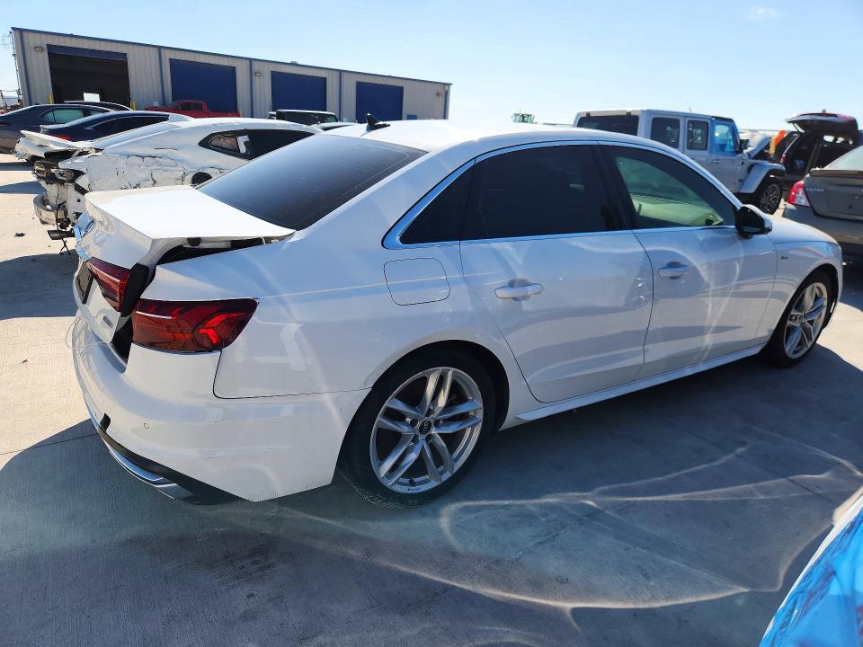 Снимка 3 от търг – 2024 AUDI A4 с VIN WAUEAAF49RN006198