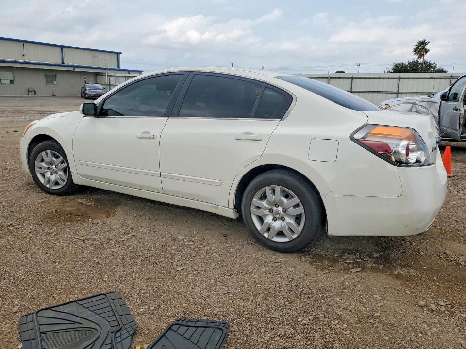 Фото 2 с аукциона – 2012 NISSAN ALTIMA с VIN 1N4AL2AP0CC198560