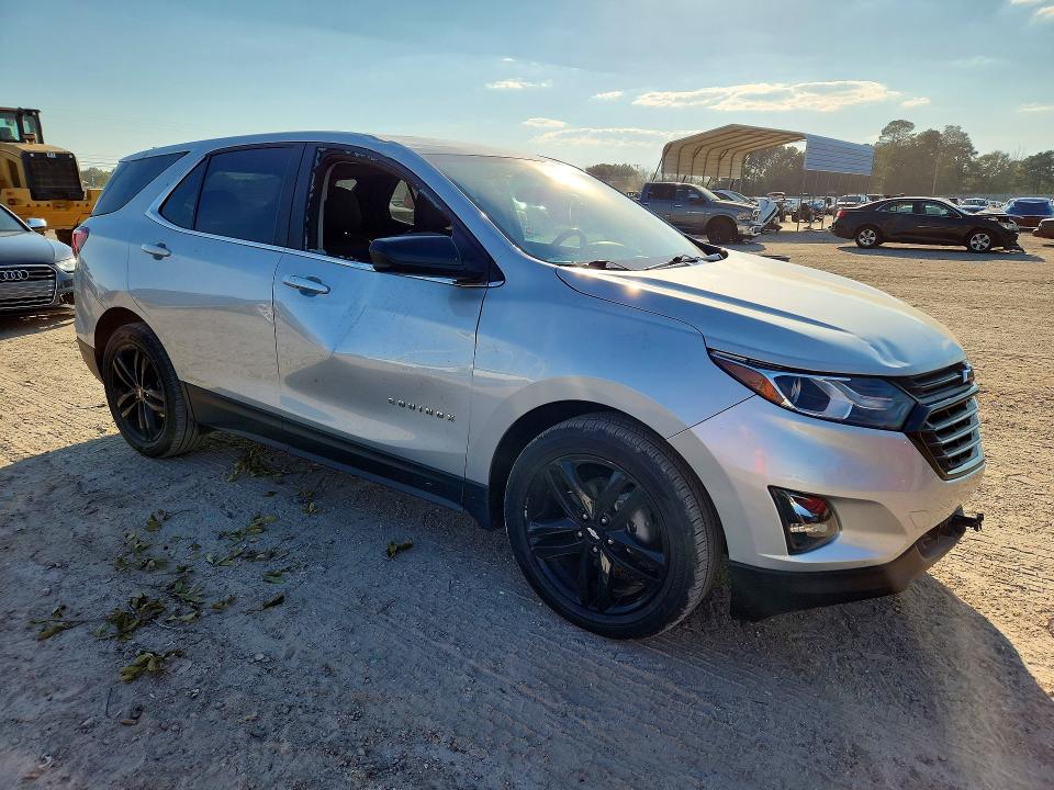Снимка 4 от търг – 2021 CHEVROLET EQUINOX с VIN 3GNAXKEV8ML394914