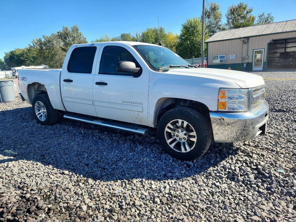 Снимка 4 от търг – 2013 CHEVROLET SILVERADO с VIN 3GCPKSE76DG334058