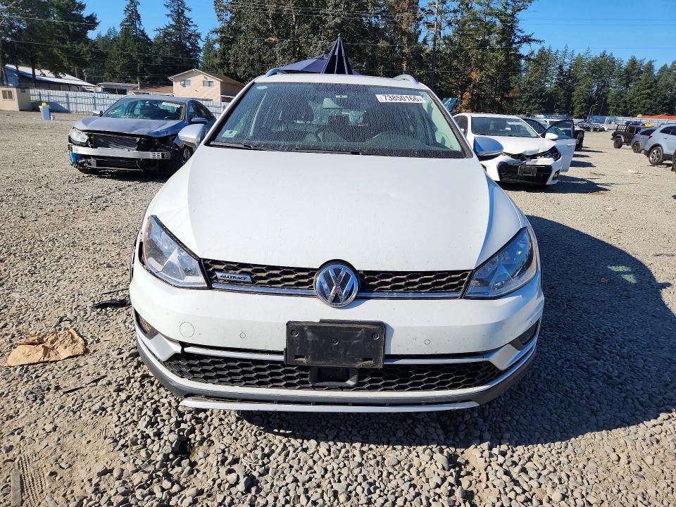 Снимка 5 от търг – 2017 VOLKSWAGEN GOLF ALLTRACK с VIN 3VWH17AU2HM544838