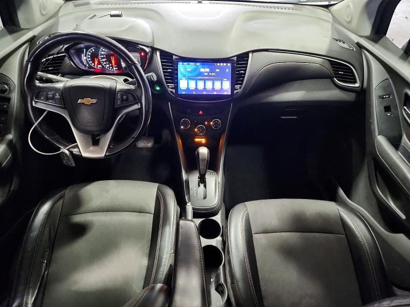 Photo 8 from auction – 2017 CHEVROLET TRAX with VIN 3GNCJLSB4HL175898