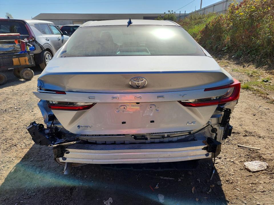 Photo 6 from auction – 2026 TOYOTA CAMRY with VIN 4T1DAACK8TU216317