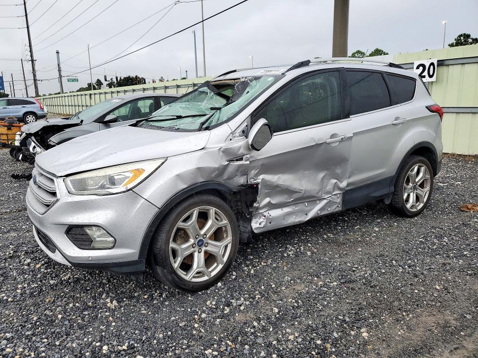FORD ESCAPE 2019 with VIN 1FMCU0J97KUB95889 - Photo from auction