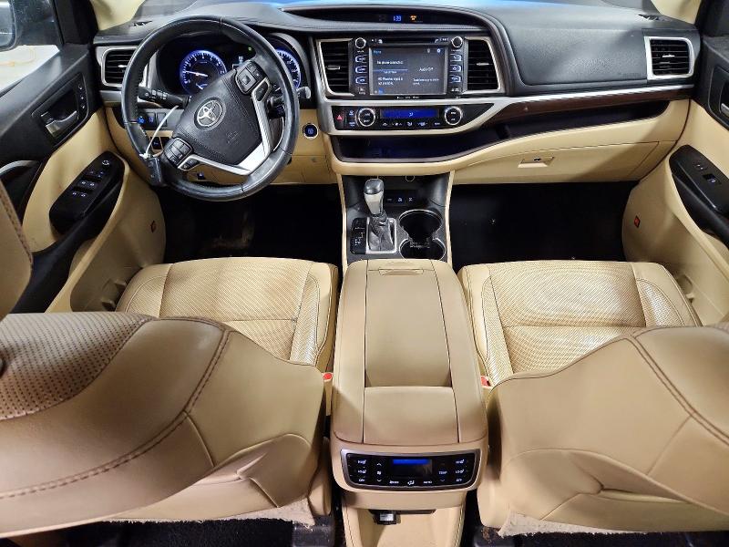 Photo 8 from auction – 2016 TOYOTA HIGHLANDER with VIN 5TDDKRFH8GS309123