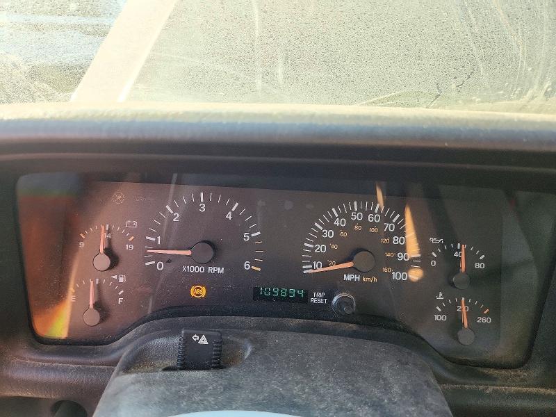 Снимка 9 от търг – 2000 JEEP CHEROKEE с VIN 1J4FF48S5YL247105