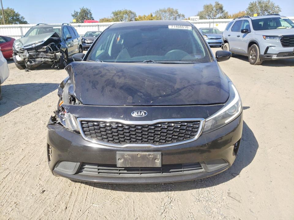 Фото 5 с аукциона – 2017 KIA FORTE с VIN 3KPFK4A72HE061456