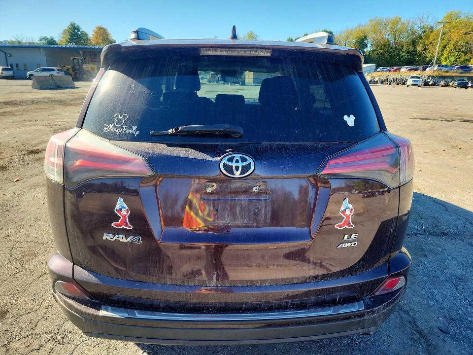 Снимка 6 от търг – 2018 TOYOTA RAV4 с VIN 2T3BFREV1JW784881