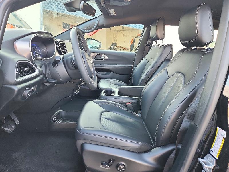 Photo 7 from auction – 2026 CHRYSLER PACIFICA with VIN 2C4RC1BG7TR200737