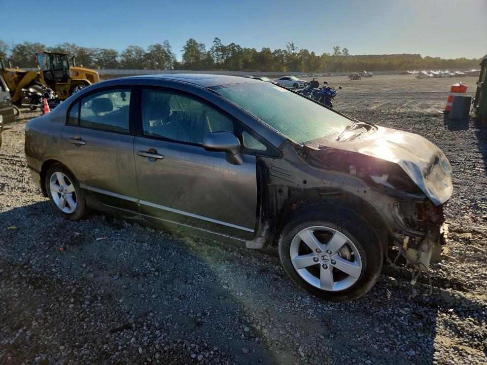 Снимка 4 от търг – 2008 HONDA CIVIC с VIN 1HGFA16888L060131