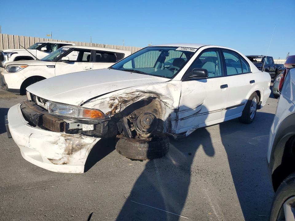 MITSUBISHI GALANT 2000 с VIN 4A3AA36G3YE172459 - Снимка от търг