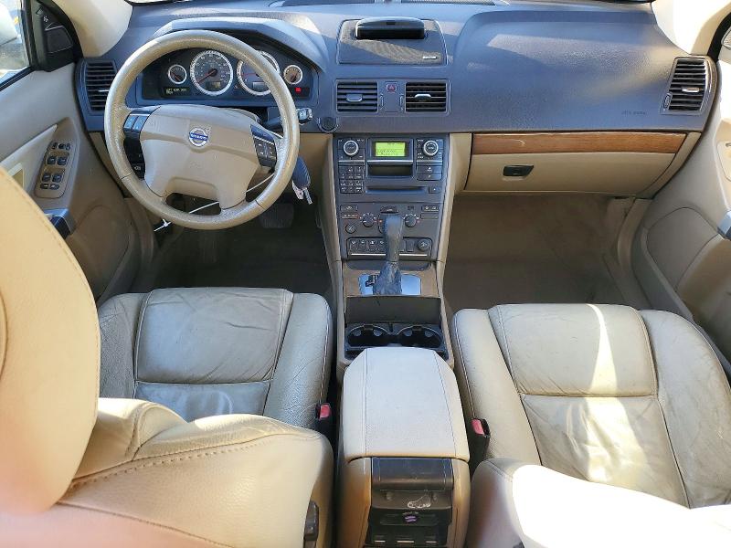 Photo 8 from auction – 2011 VOLVO XC90 with VIN YV4952CZ2B1599198