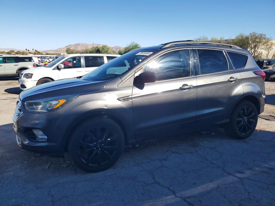 FORD ESCAPE 2019 с VIN 1FMCU0GD7KUA72010 - Снимка от търг