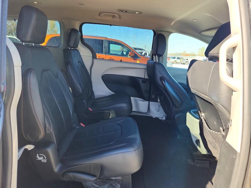Zdjęcie 11 z aukcji – 2017 CHRYSLER PACIFICA z VIN 2C4RC1BG0HR837802