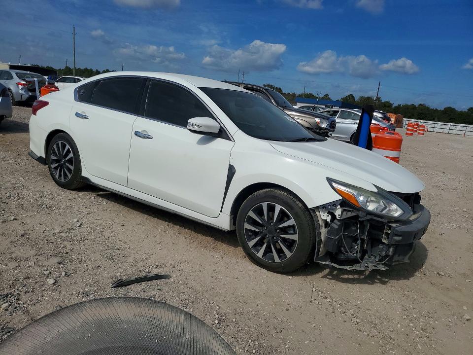 Снимка 4 от търг – 2018 NISSAN ALTIMA с VIN 1N4AL3AP1JC247171