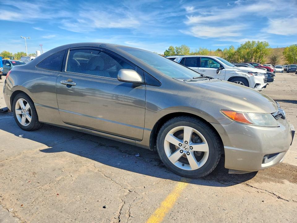 Снимка 4 от търг – 2007 HONDA CIVIC с VIN 2HGFG11807H531352