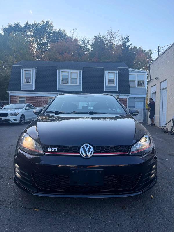 Снимка 5 от търг – 2017 VOLKSWAGEN GTI с VIN 3VW547AU6HM043784