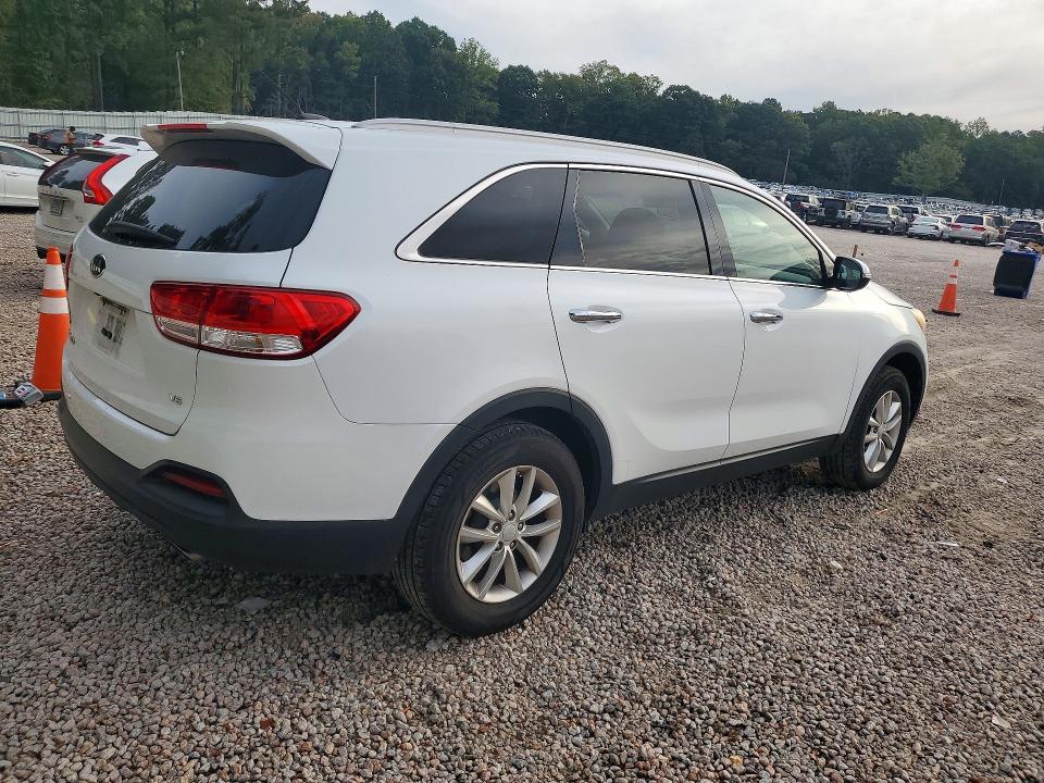 Photo 3 from auction – 2018 KIA SORENTO with VIN 5XYPG4A59JG361427