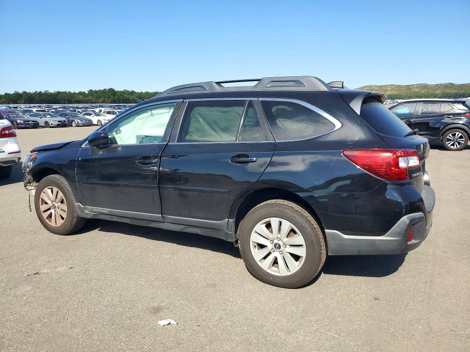Снимка 2 от търг – 2018 SUBARU OUTBACK с VIN 4S4BSACC3J3336395