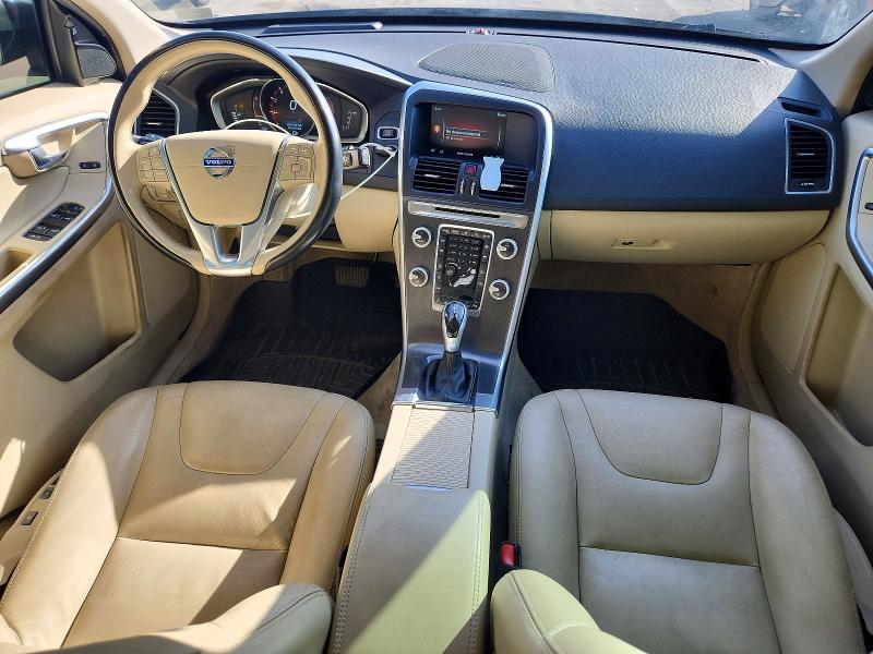 صورة رقم 8 من المزاد - 2016 VOLVO XC60 مع VIN YV4612RM2G2791393