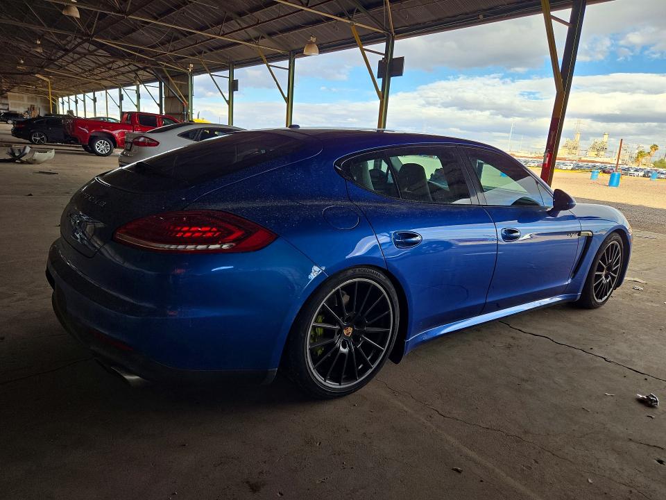 Photo 3 from auction – 2015 PORSCHE PANAMERA with VIN WP0AD2A78FL040429