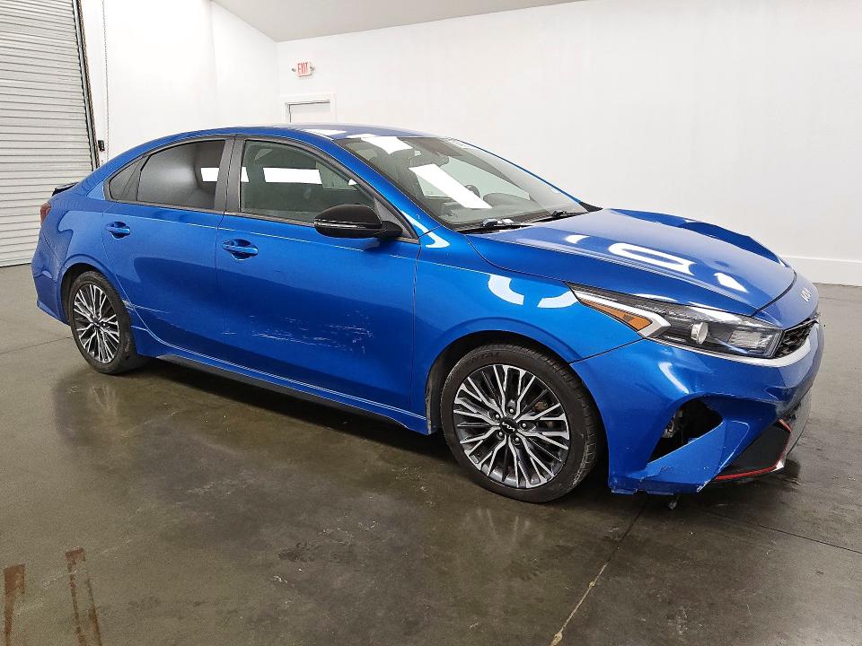 Снимка 4 от търг – 2023 KIA FORTE с VIN 3KPF54AD2PE627028