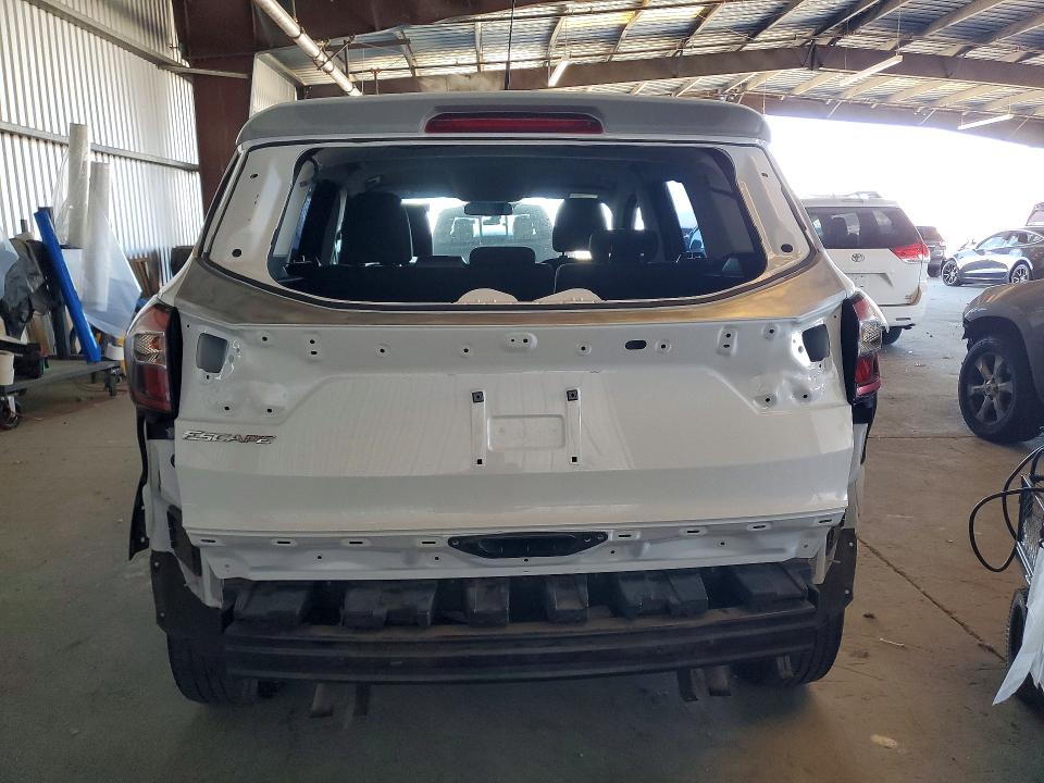 Photo 6 from auction – 2017 FORD ESCAPE with VIN 1FMCU0F78HUA32815