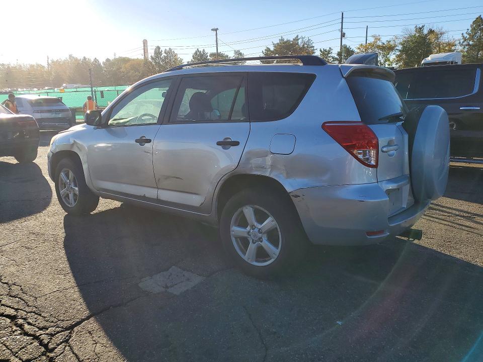 Photo 2 from auction – 2007 TOYOTA RAV4 with VIN JTMBK33VX75012746