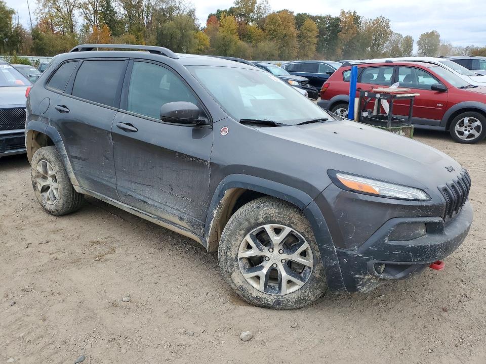 Photo 4 from auction – 2014 JEEP CHEROKEE with VIN 1C4PJMBS9EW137699