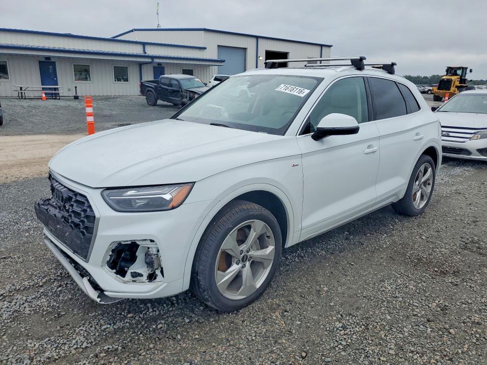 AUDI Q5 2024 с VIN WA1EAAFY5R2138523 - Снимка от търг