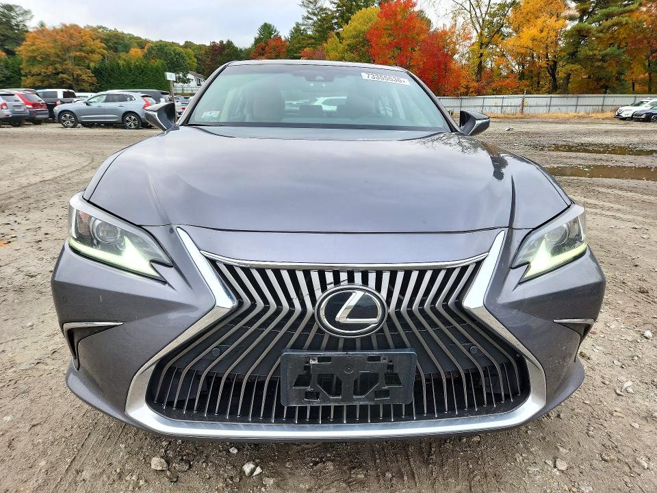 Снимка 5 от търг – 2021 LEXUS ES 250 с VIN 58AD11D15MU002241