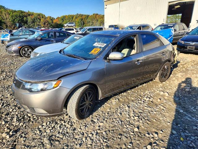 KIA FORTE 2012 z numerem VIN KNAFU4A27C5586819 - Zdjęcie z aukcji