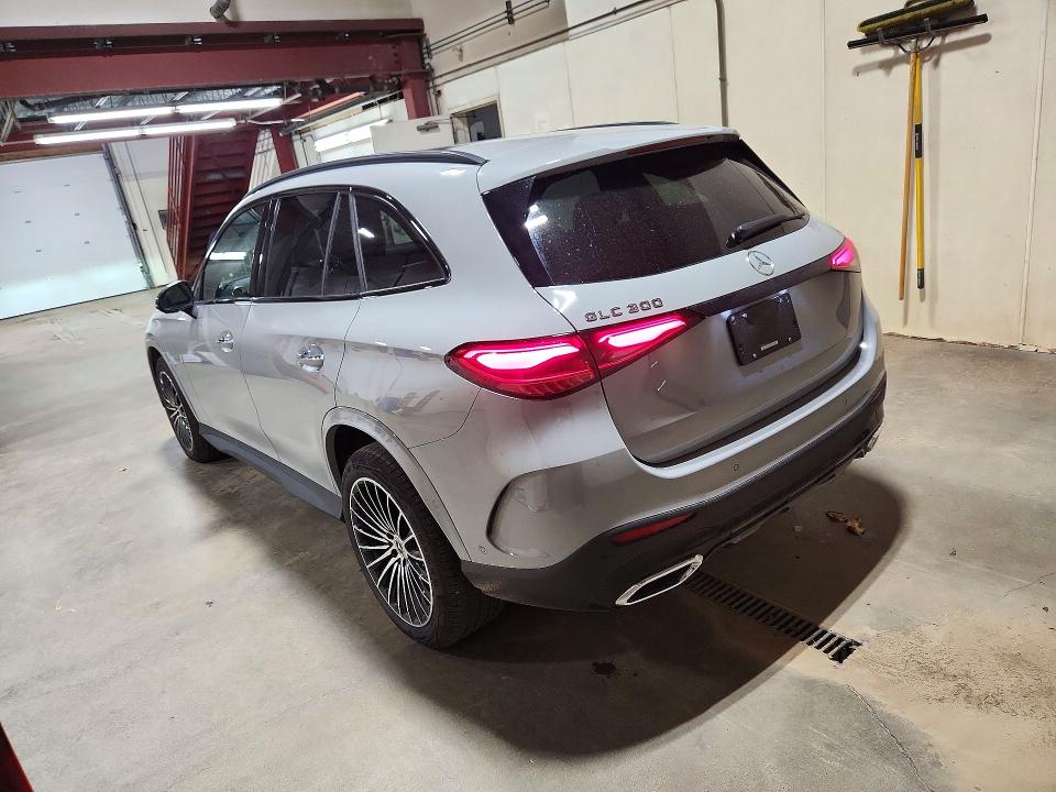 Снимка 2 от търг – 2026 MERCEDES-BENZ GLC с VIN W1NKM4GB0TU110760