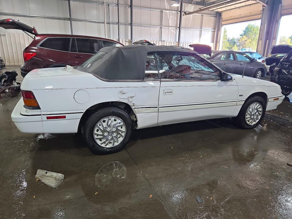 Снимка 3 от търг – 1993 CHRYSLER LEBARON с VIN 1C3XU4533PF555419