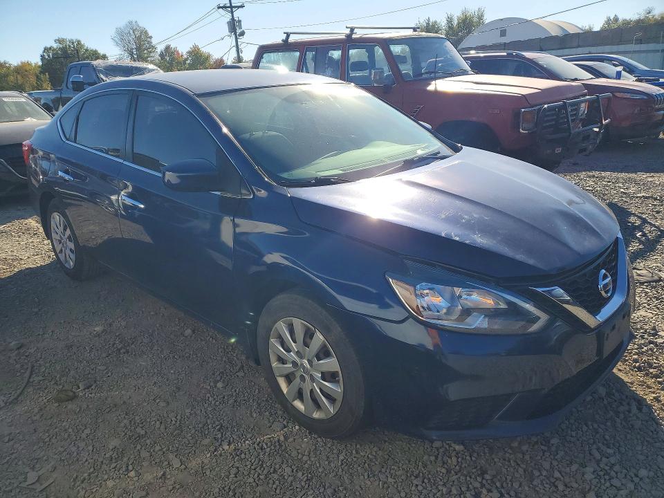 Снимка 4 от търг – 2017 NISSAN SENTRA с VIN 3N1AB7AP0HY375605