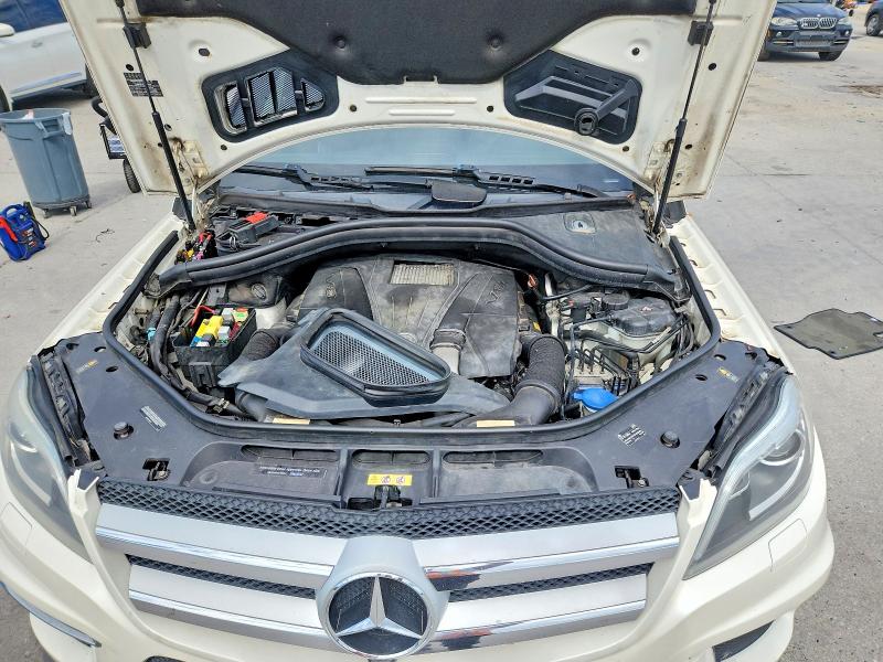 Photo 12 from auction – 2014 MERCEDES-BENZ GL with VIN 4JGDF7DEXEA413054