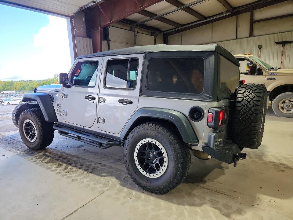 Снимка 2 от търг – 2018 JEEP WRANGLER UNLIMITED с VIN 1C4HJXDG8JW128906