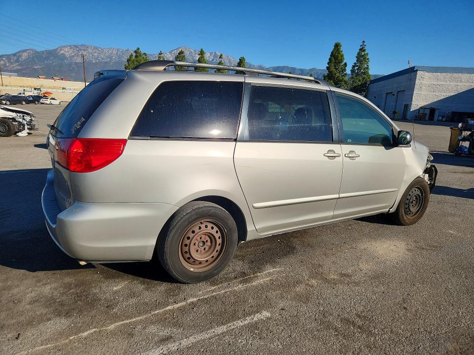 Снимка 3 от търг – 2009 TOYOTA SIENNA с VIN 5TDZK23C59S252839