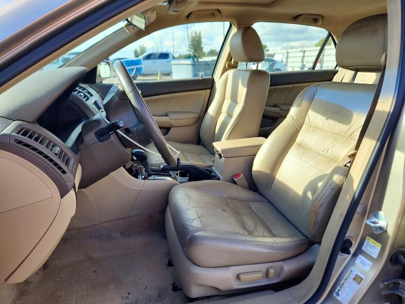 Снимка 7 от търг – 2006 HONDA ACCORD с VIN JHMCN36576C003809