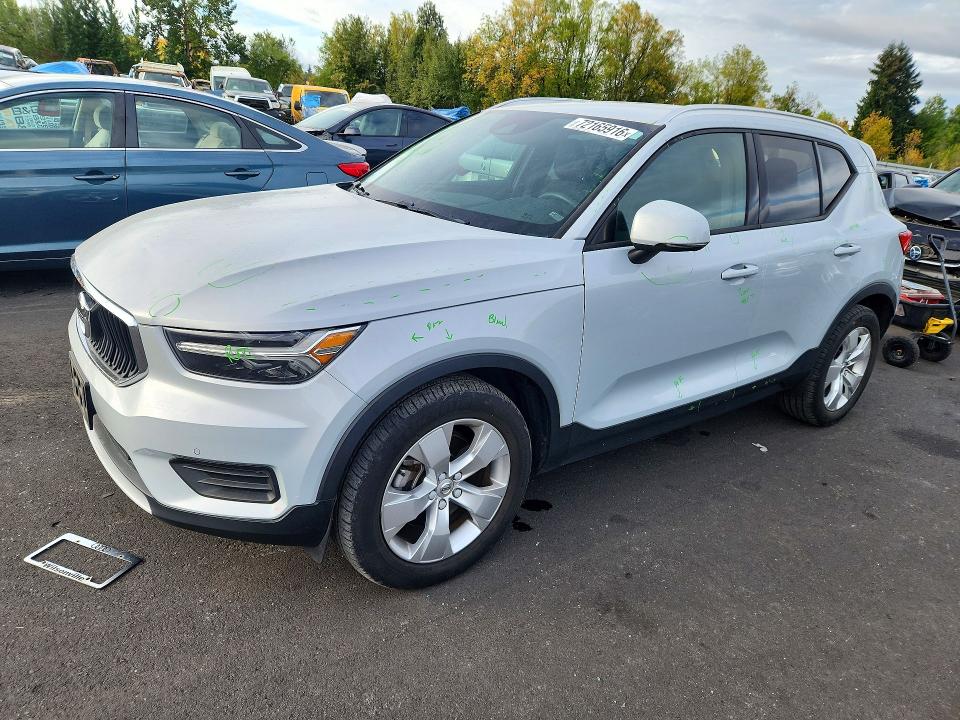 2020 VOLVO XC40 - Търг №72165916