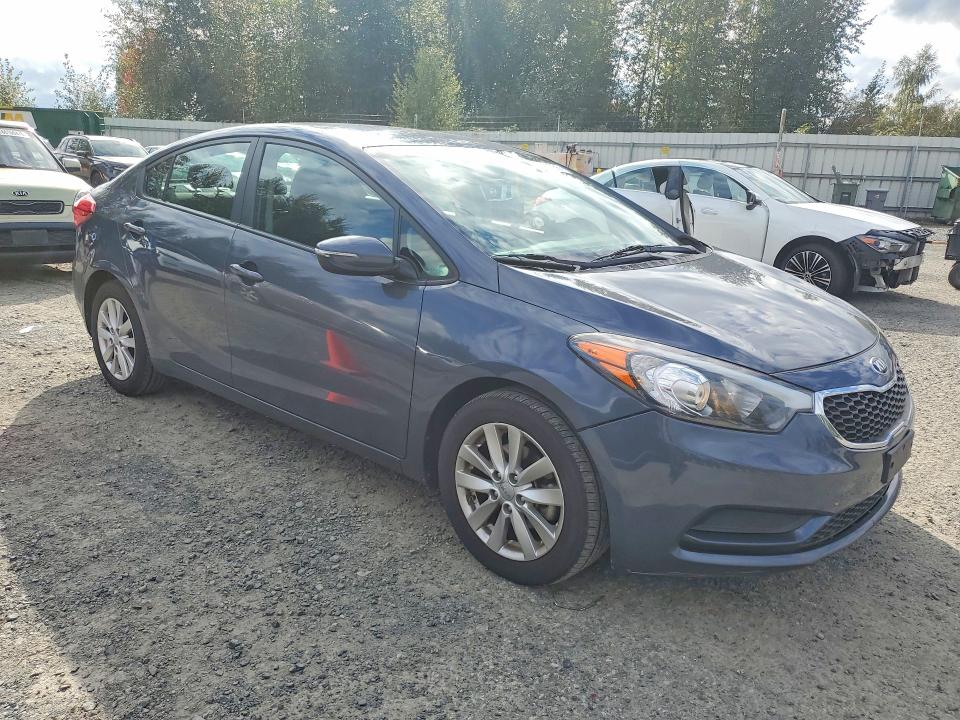 Zdjęcie 4 z aukcji – 2014 KIA FORTE z VIN KNAFX4A66E5222467