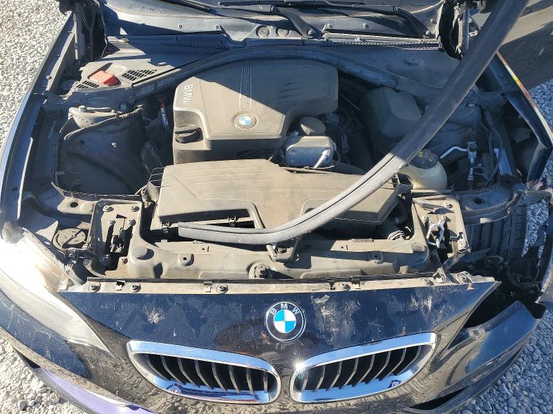 Photo 11 from auction – 2014 BMW 228 with VIN WBA1F5C59EV255650