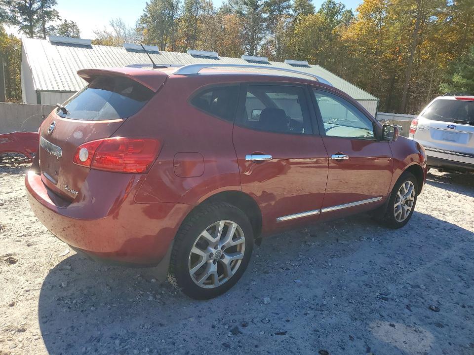Photo 3 from auction – 2013 NISSAN ROGUE with VIN JN8AS5MV1DW608747