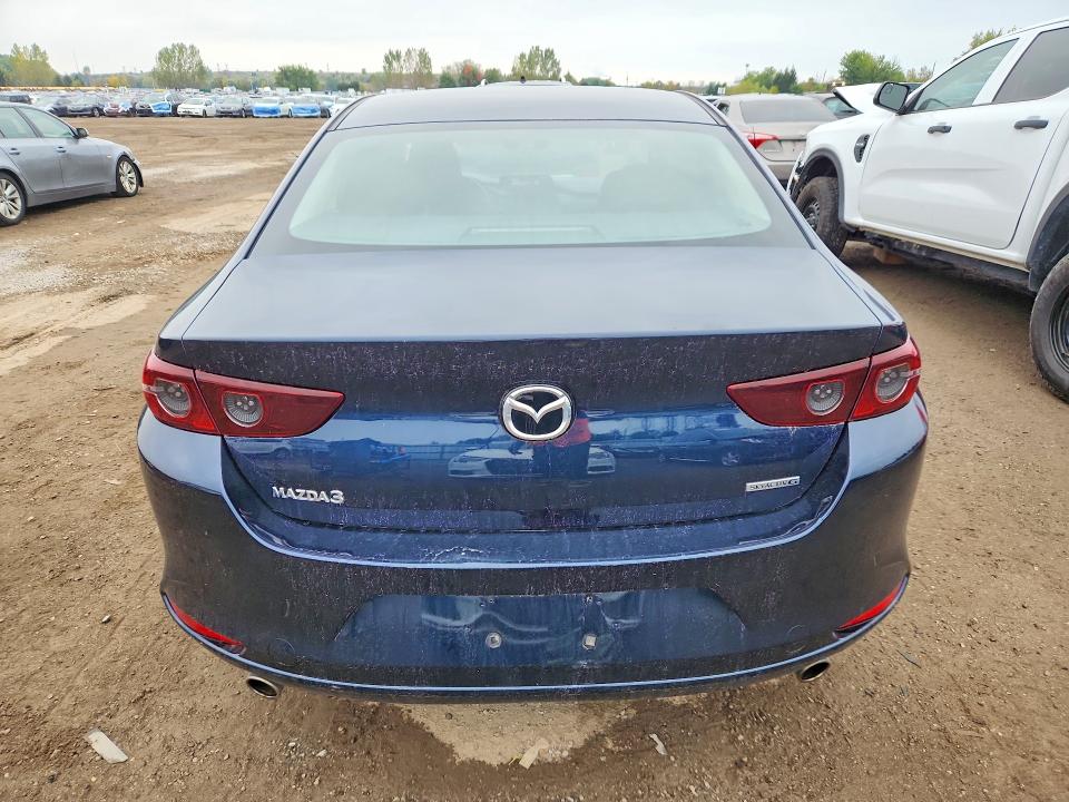Снимка 6 от търг – 2019 MAZDA 3 с VIN 3MZBPAB76KM113260