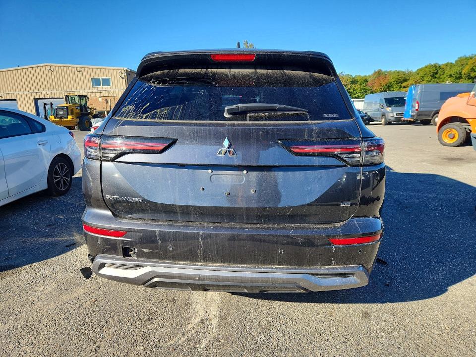 Снимка 6 от търг – 2025 MITSUBISHI OUTLANDER с VIN JA4J4VA8XSZ011560